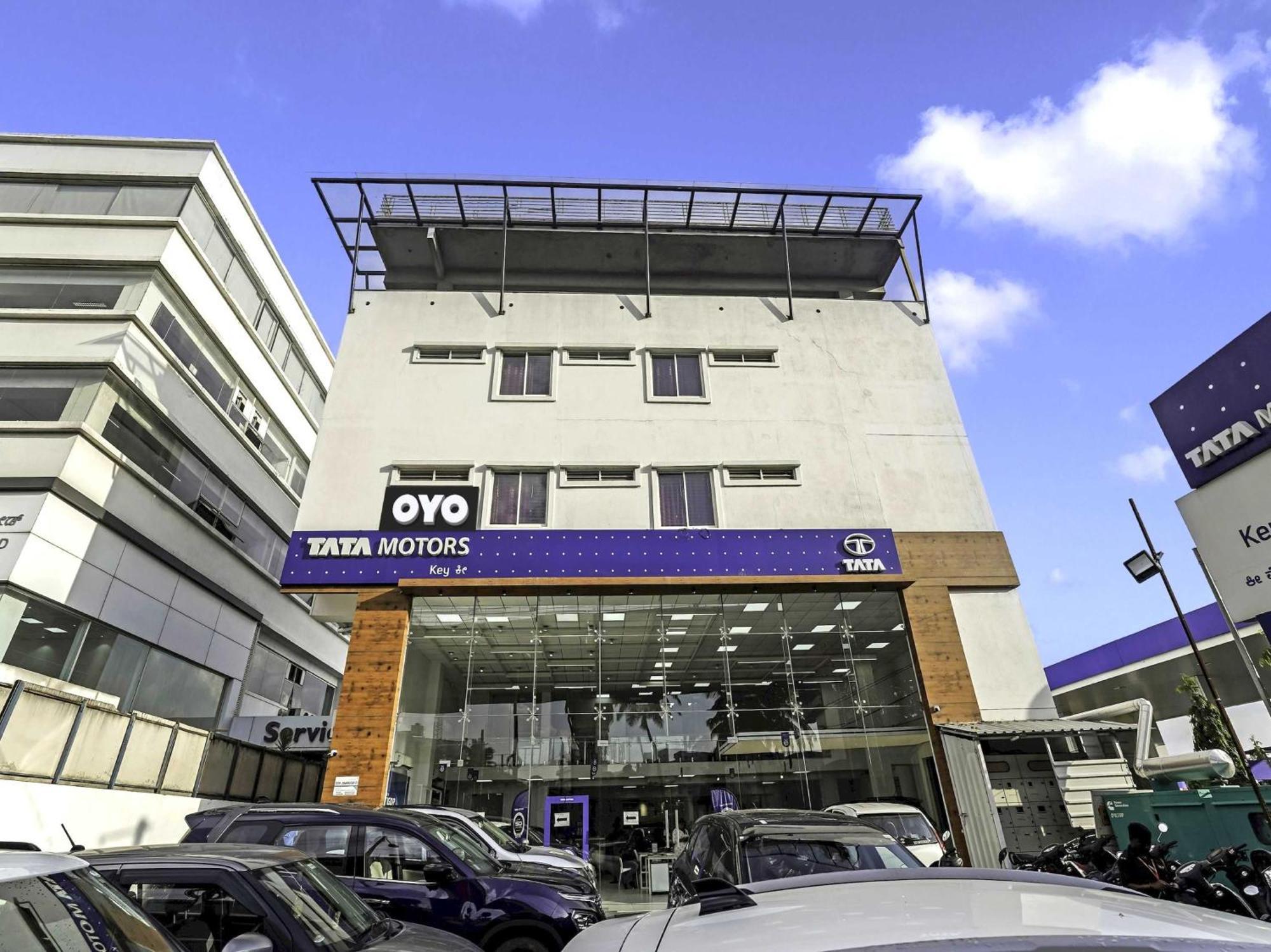 Oyo Flagship Hotel Ayodhya Bangalore Exterior foto